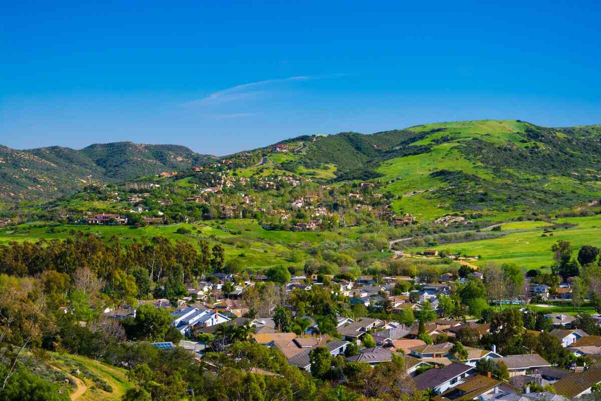 Poway California neighborhood homes